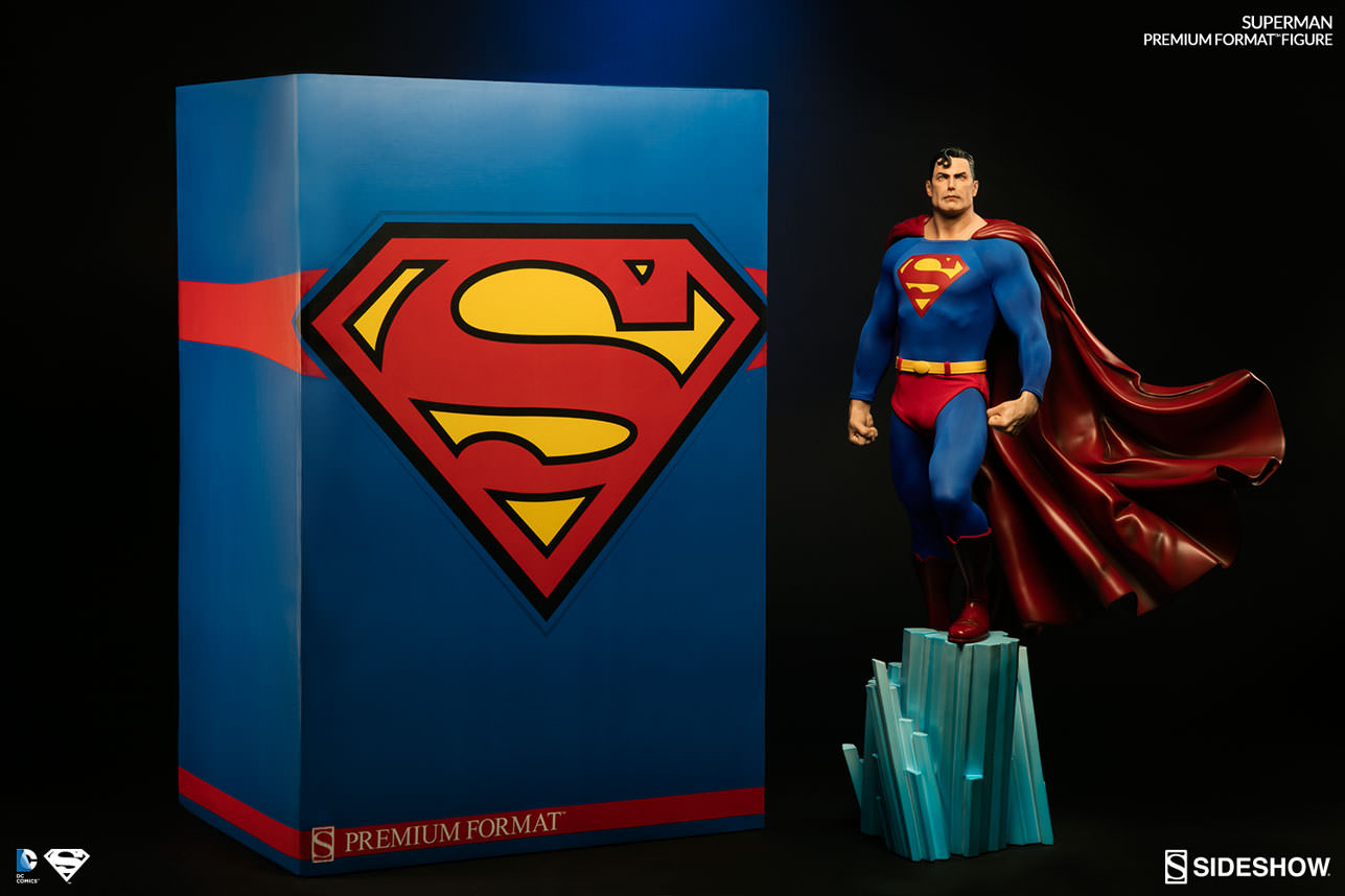 Superman Figure Premium Format™ Figure by Sideshow Collectibles