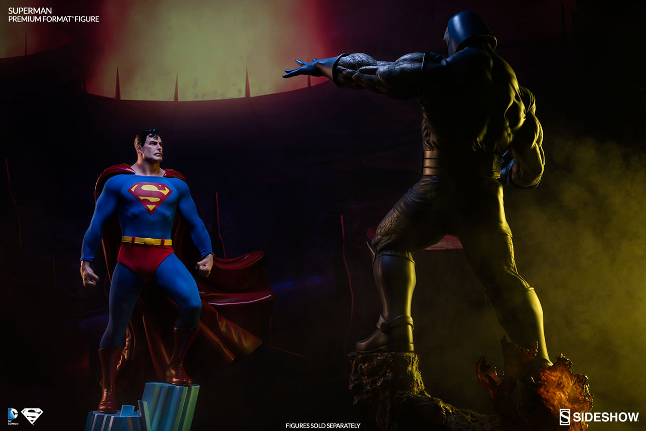 Superman Figure Premium Format™ Figure by Sideshow Collectibles