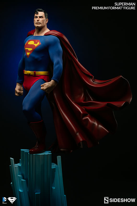 Superman Figure Premium Format™ Figure by Sideshow Collectibles