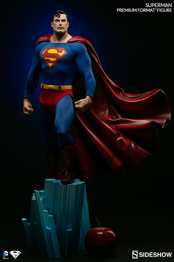 Superman Figure Premium Format™ Figure by Sideshow Collectibles