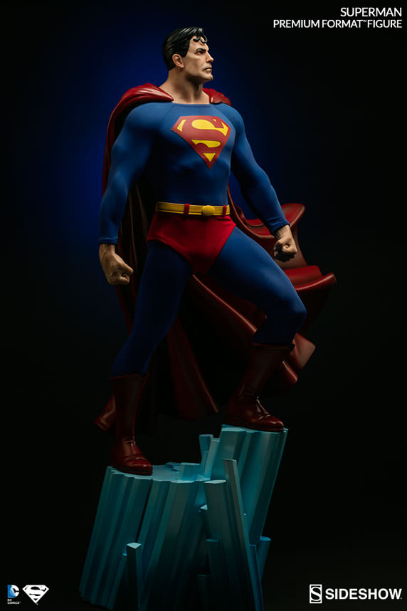 Superman Figure Premium Format™ Figure by Sideshow Collectibles