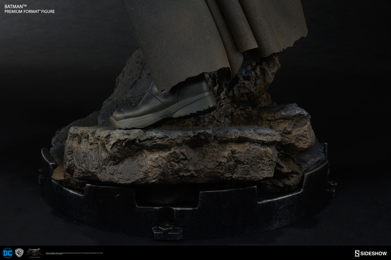 Batman Premium Format™ Figure by Sideshow Collectibles