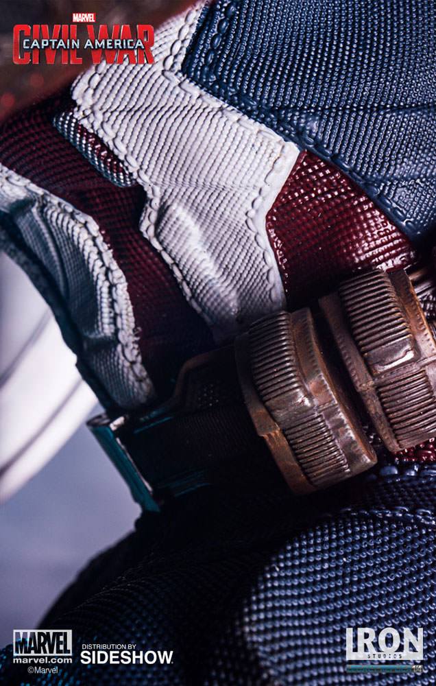 Captain America & Ant-Man statue ของ IRON Studio