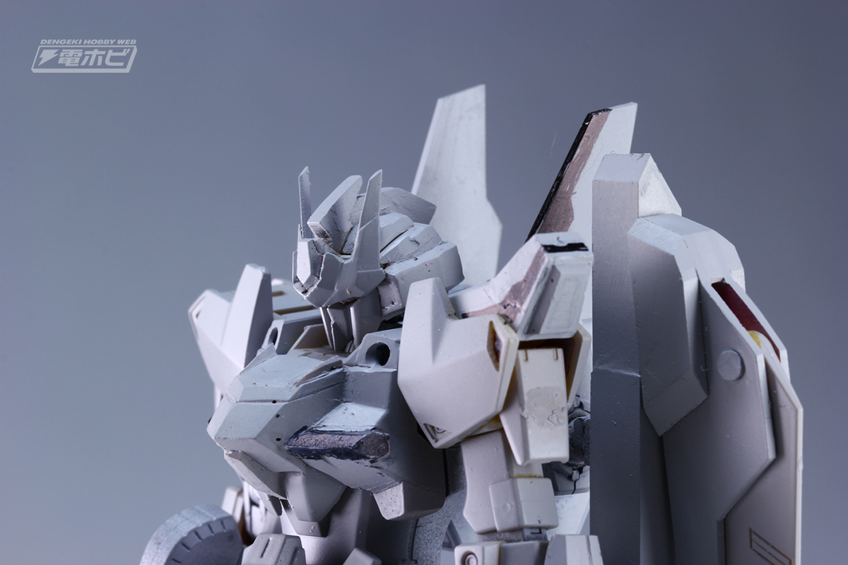 HGBF 1/144 Luna Geyser Gundam