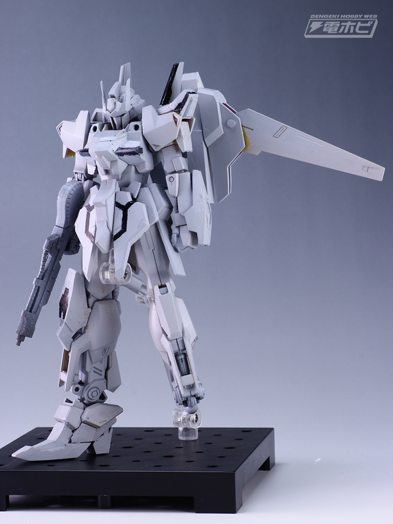 HGBF 1/144 Luna Geyser Gundam