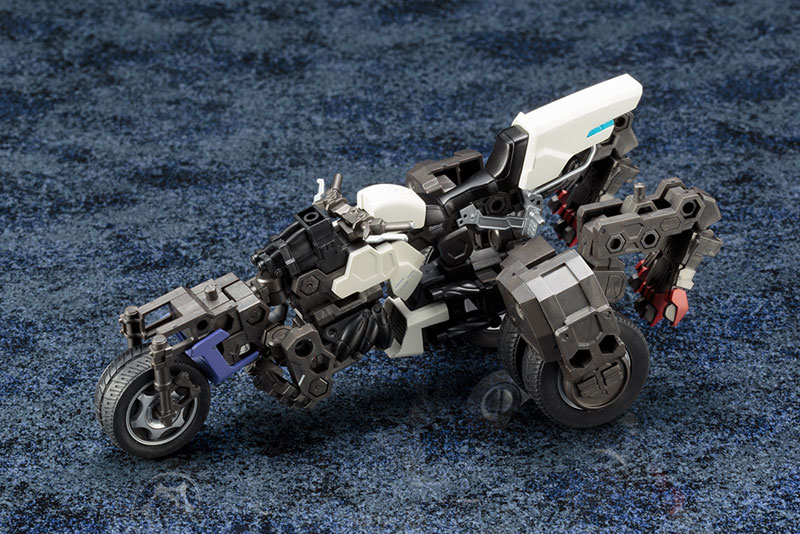 Hexa Gear 1/24 Rayblade Impulse Plastic Model