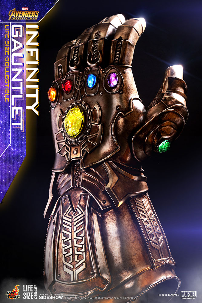 Infinity Gauntlet (Prop Replica by Hot Toys)