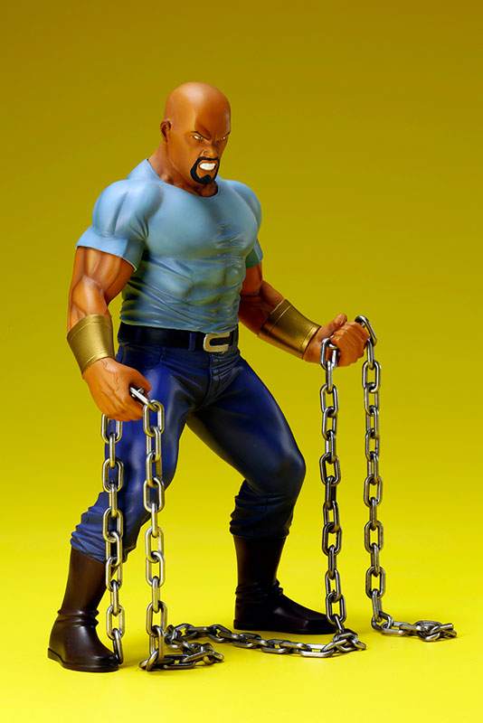 ARTFX+ - MARVEL UNIVERSE Defenders: Luke Cage 