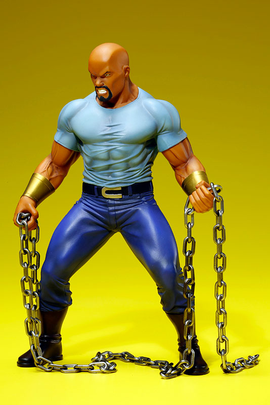 ARTFX+ - MARVEL UNIVERSE Defenders: Luke Cage 