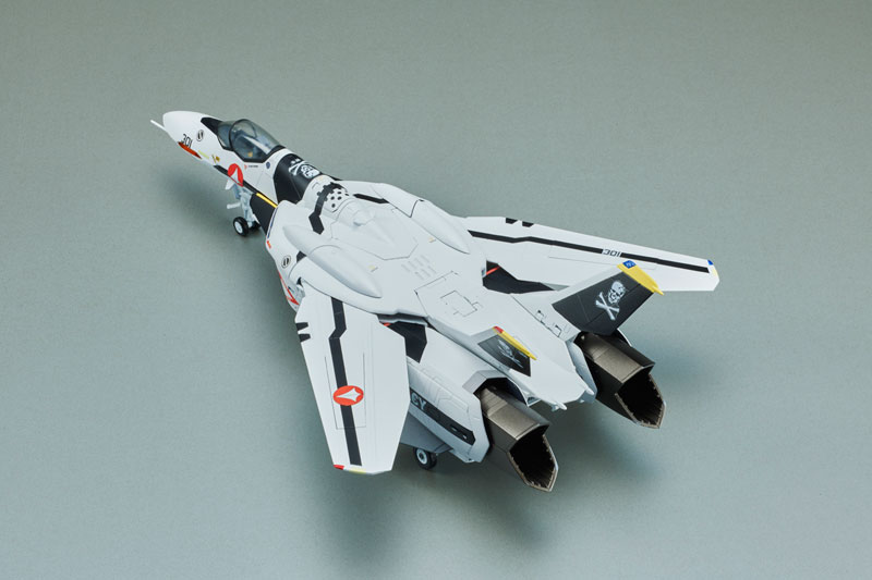 VF-0S Phoenix Focker Type from Macross Zero