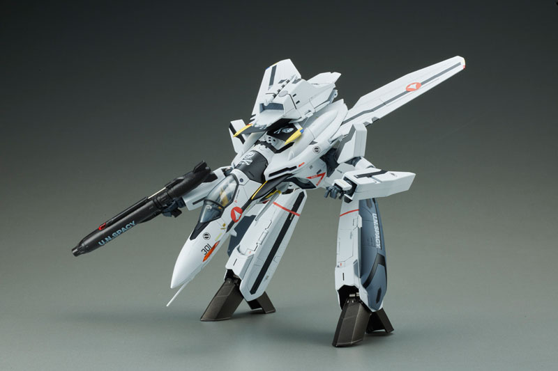VF-0S Phoenix Focker Type from Macross Zero