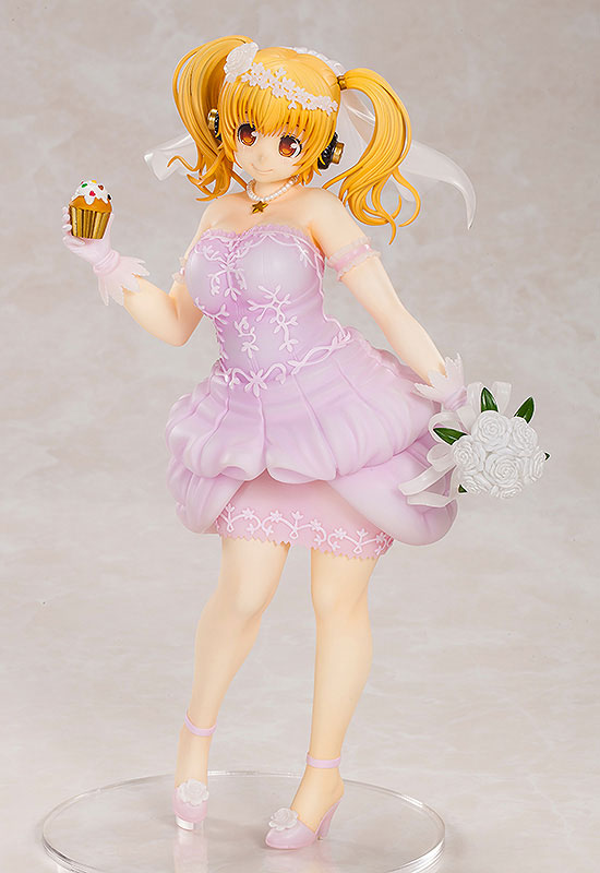 Super Pochaco Wedding Ver.