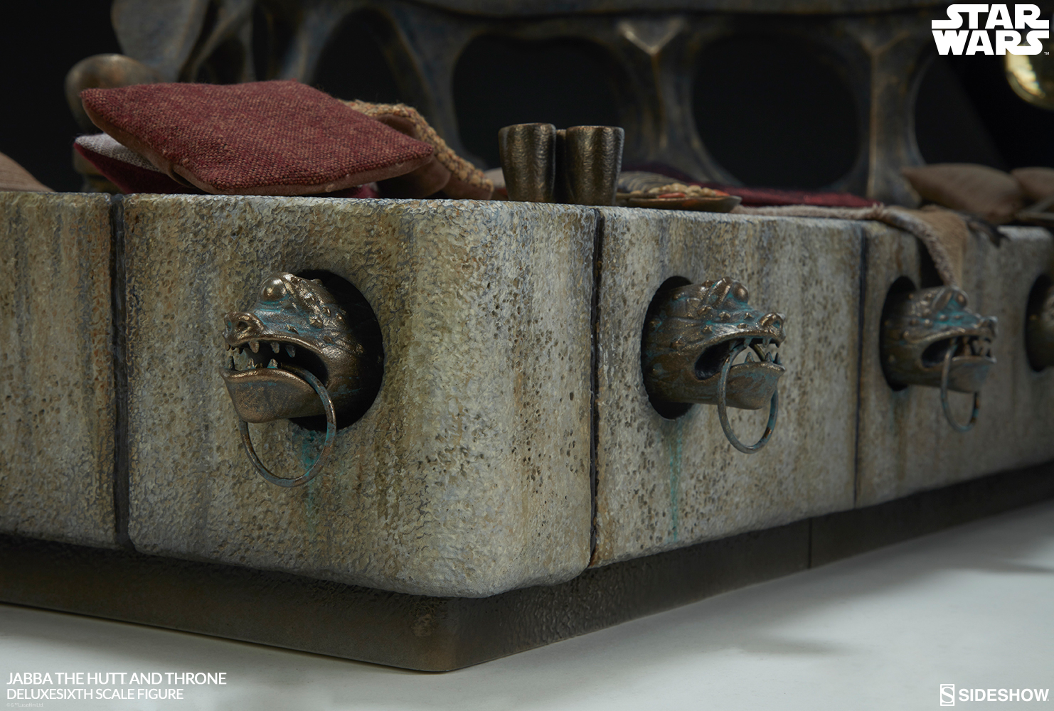 Jabba the Hutt and Throne Deluxe