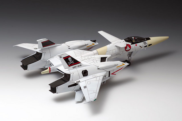 Macross - VF-4 fighter 1/72 scale