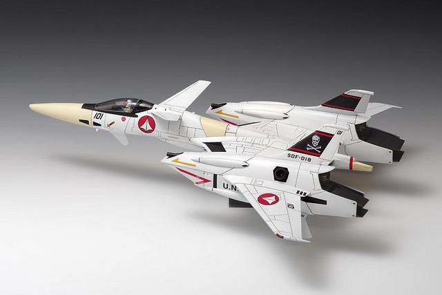 Macross - VF-4 fighter 1/72 scale