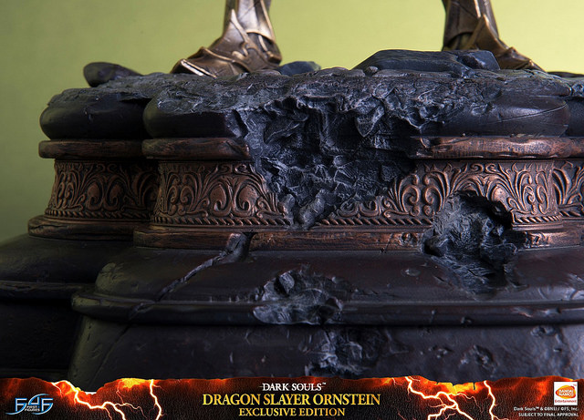 Dark Souls - DRAGON SLAYER ORNSTEIN (REGULAR / EXCLUSIVE)