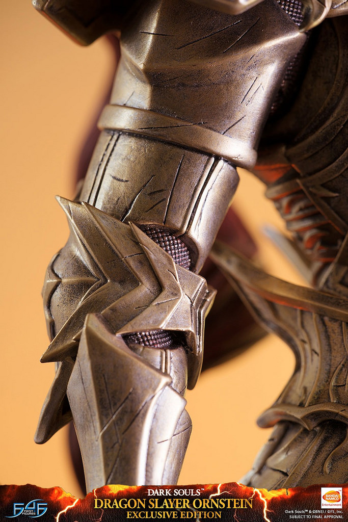 Dark Souls - DRAGON SLAYER ORNSTEIN (REGULAR / EXCLUSIVE)