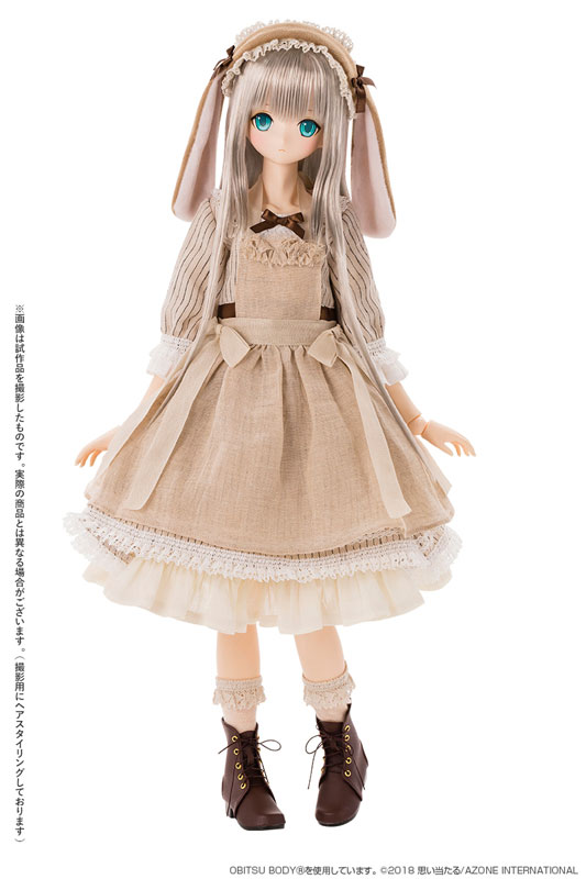 Alice / Time of grace III - Easter Bunny in Wonderland - Caffe latte