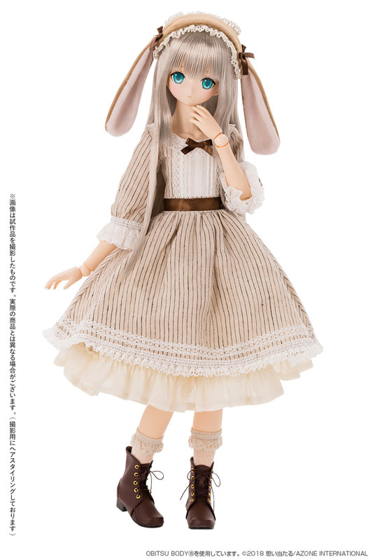 Alice / Time of grace III - Easter Bunny in Wonderland - Caffe latte