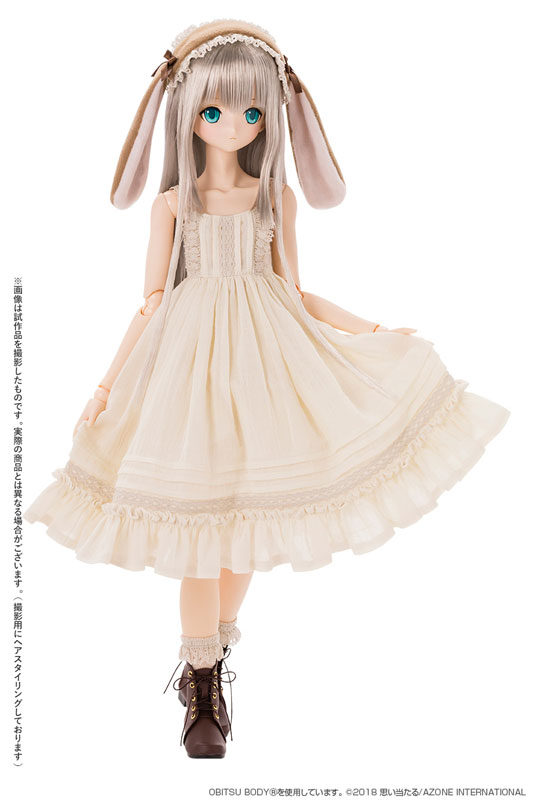 Alice / Time of grace III - Easter Bunny in Wonderland - Caffe latte