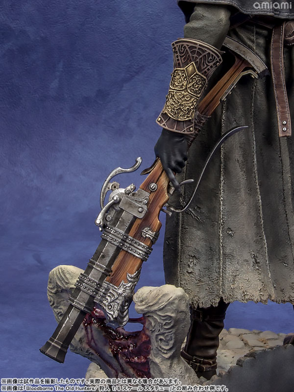 Bloodborne - Hunter's Arsenal: Saw Cleaver & Hunter Blunderbuss 1/6 Scale Weapons