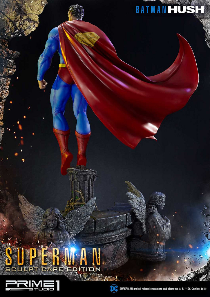 Superman Sculpt Cape Edition
