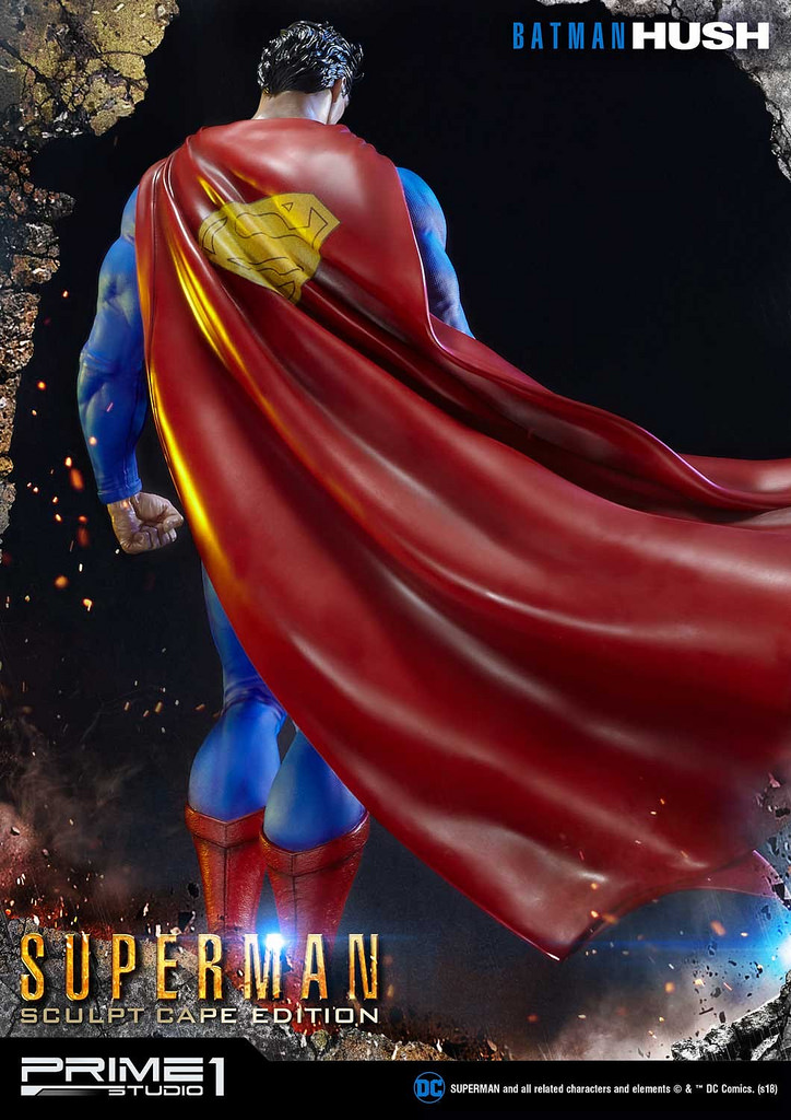 Superman Sculpt Cape Edition