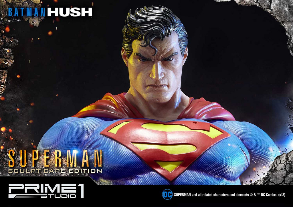 Superman Sculpt Cape Edition