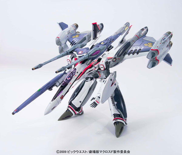 Macross Frontier 1/72 VF-25F Tornado Messiah Valkyrie Alto Custom