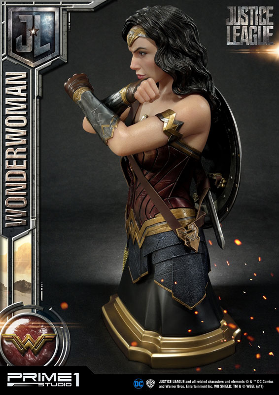 Premium Bust - Justice League: Wonder Woman 1/3 Bust