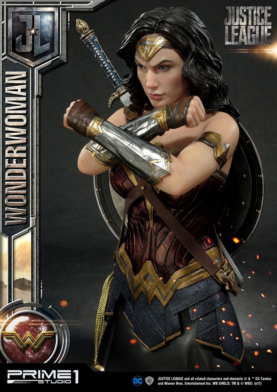 Premium Bust - Justice League: Wonder Woman 1/3 Bust