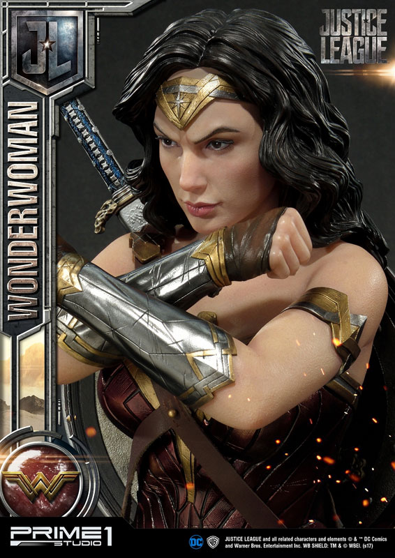 Premium Bust - Justice League: Wonder Woman 1/3 Bust