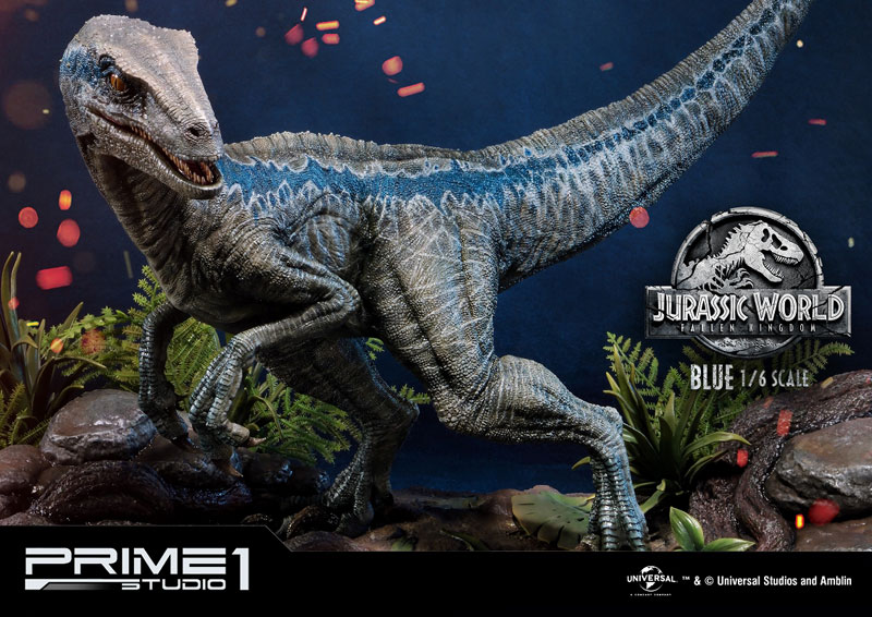 Legacy Museum Collection - Jurassic World: Fallen Kingdom: Blue 1/6 Statue