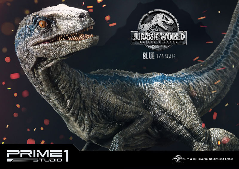 Legacy Museum Collection - Jurassic World: Fallen Kingdom: Blue 1/6 Statue