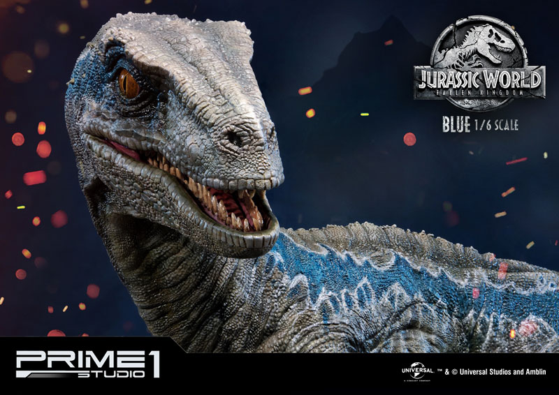 Legacy Museum Collection - Jurassic World: Fallen Kingdom: Blue 1/6 Statue