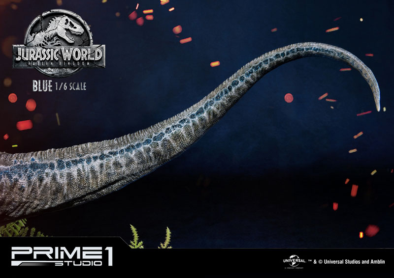 Legacy Museum Collection - Jurassic World: Fallen Kingdom: Blue 1/6 Statue
