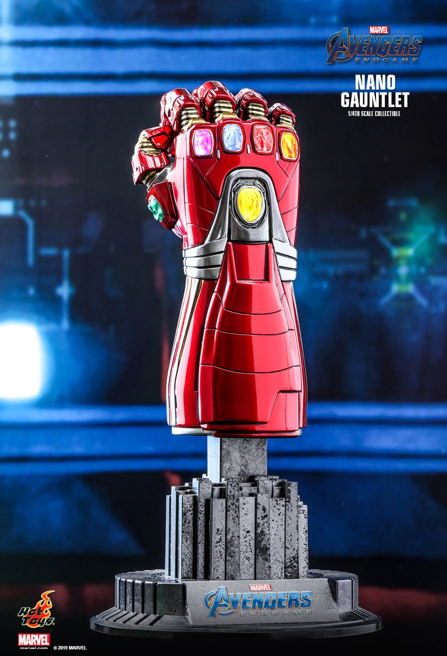 AVENGERS: ENDGAME NANO GAUNTLET 1/4TH SCALE COLLECTIBLE (Hot Toys)