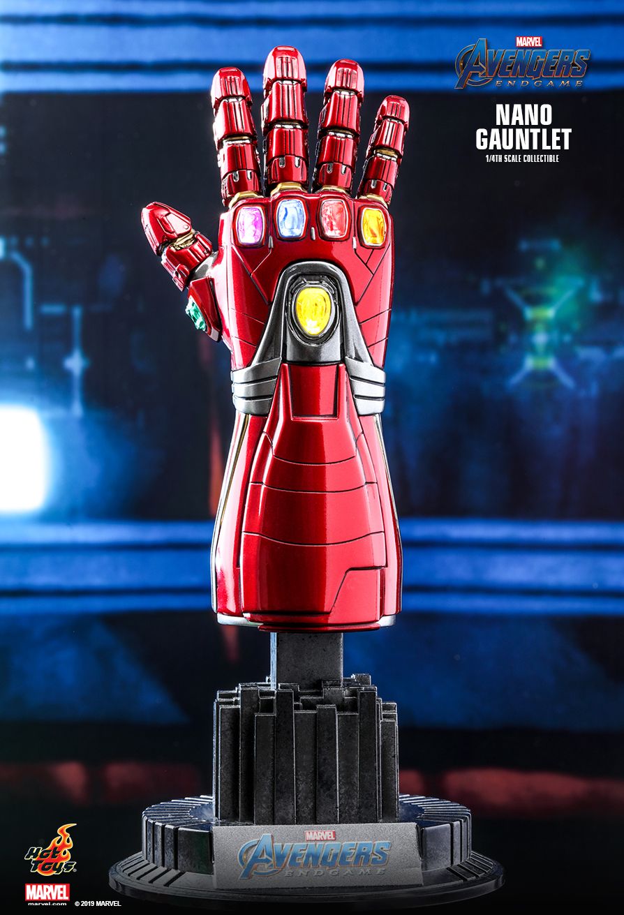 AVENGERS: ENDGAME NANO GAUNTLET 1/4TH SCALE COLLECTIBLE (Hot Toys)