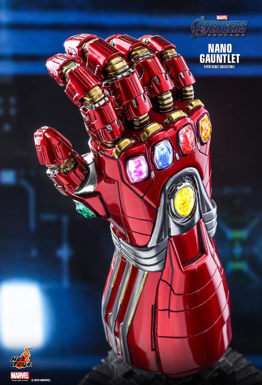 AVENGERS: ENDGAME NANO GAUNTLET 1/4TH SCALE COLLECTIBLE (Hot Toys)