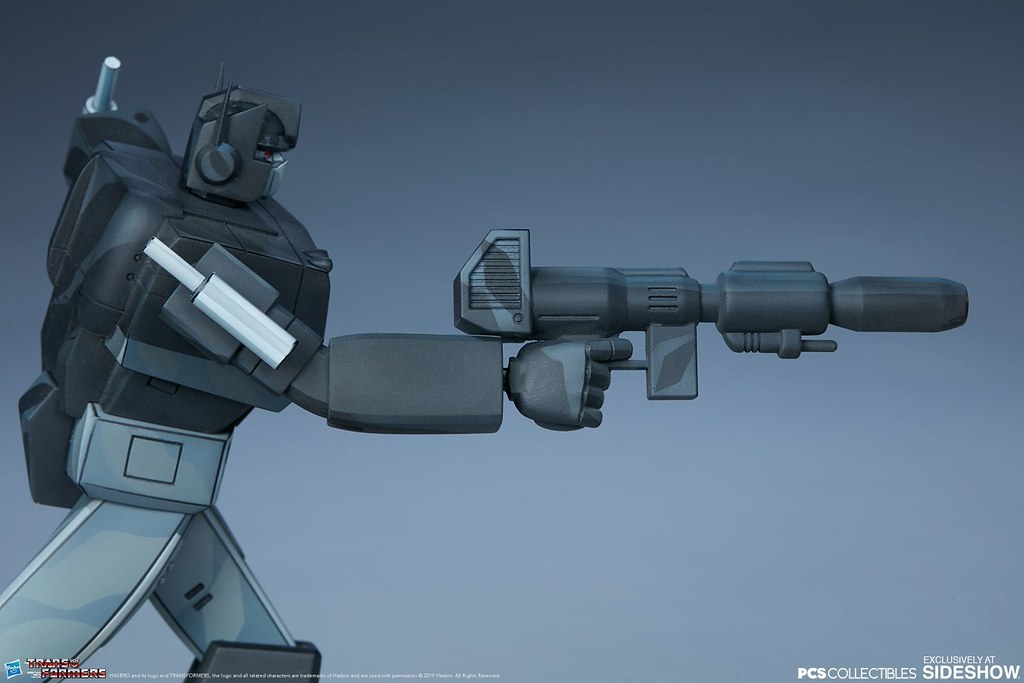 NEMESIS PRIME - G1 CLASSIC SCALE STATUE (PCS Collectibles)