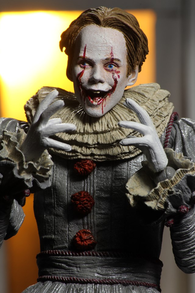 NECA IT: Chapter 2 (2019) Ultimate Pennywise Action Figure