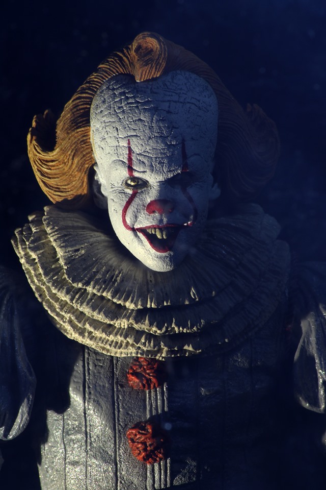 NECA IT: Chapter 2 (2019) Ultimate Pennywise Action Figure