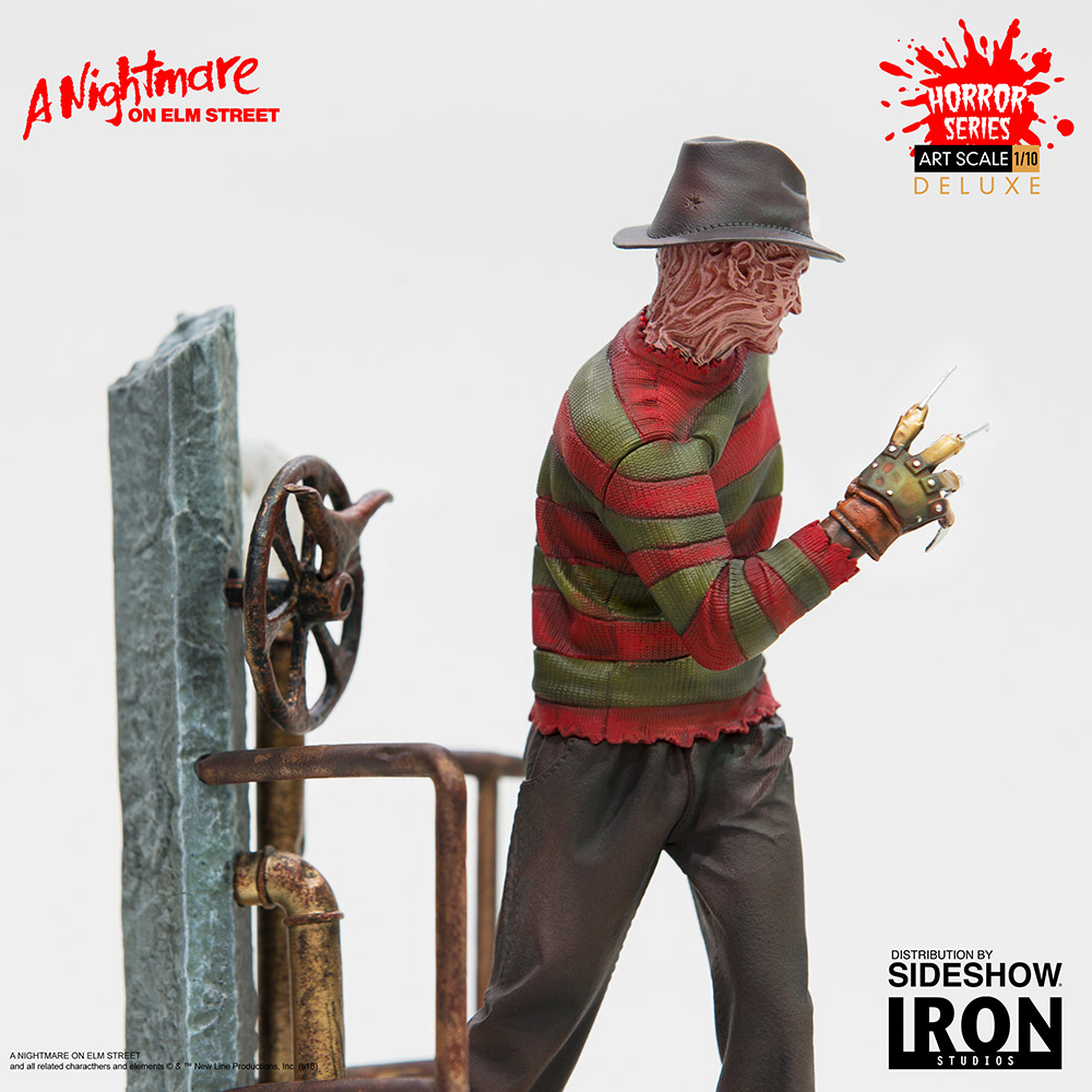 Freddy Krueger Deluxe Statue by Iron Studios
