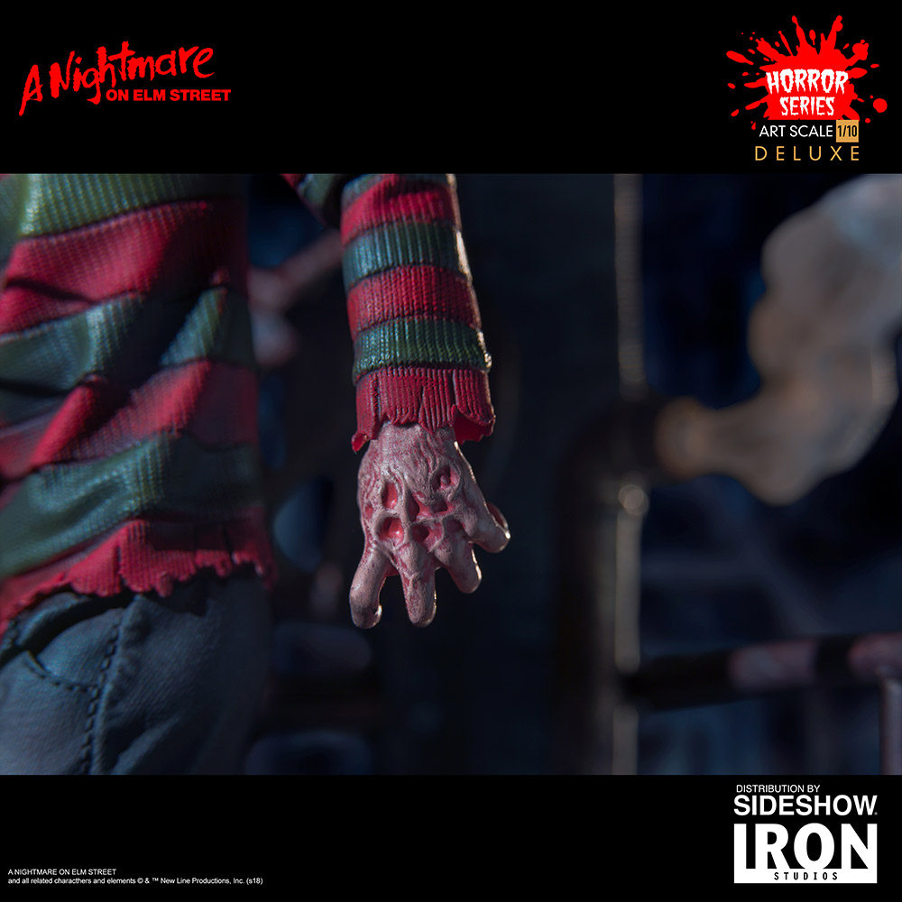 Freddy Krueger Deluxe Statue by Iron Studios