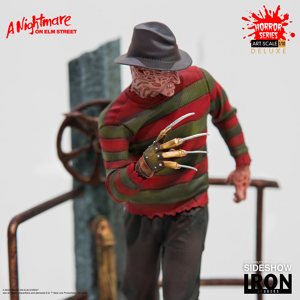 Freddy Krueger Deluxe Statue by Iron Studios