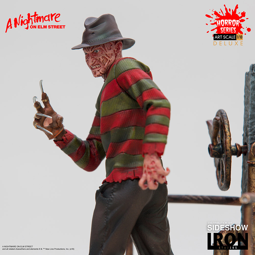 Freddy Krueger Deluxe Statue by Iron Studios