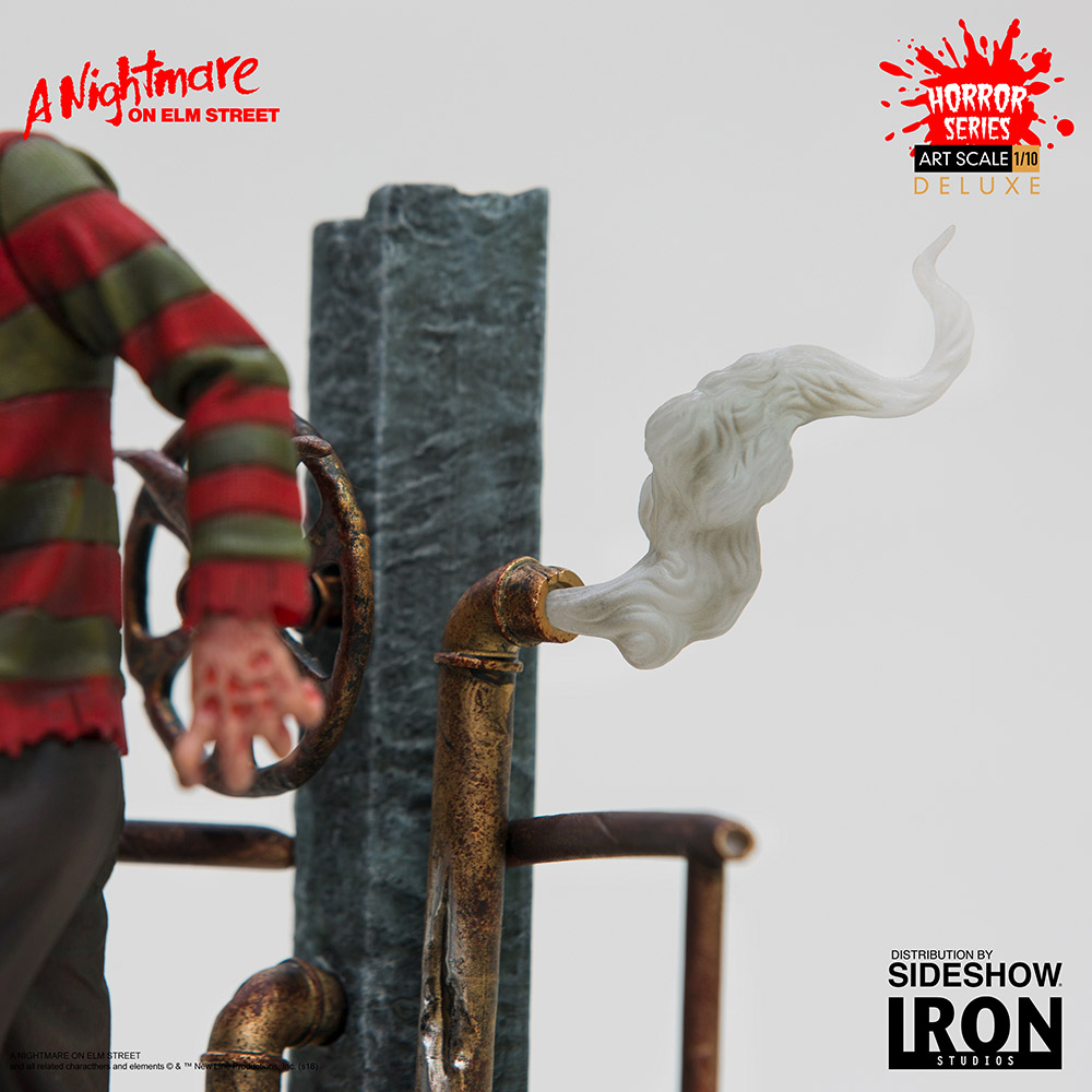 Freddy Krueger Deluxe Statue by Iron Studios