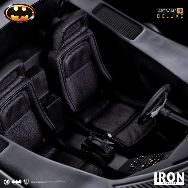 Iron Studios Batman (1989) Batman & Batmobile Deluxe Edition