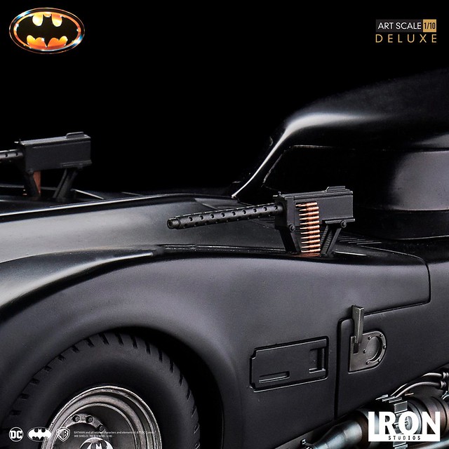 Iron Studios Batman (1989) Batman & Batmobile Deluxe Edition
