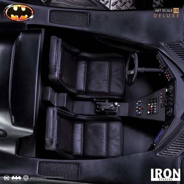 Iron Studios Batman (1989) Batman & Batmobile Deluxe Edition